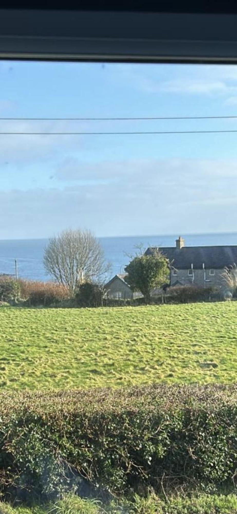 Cosy Cottage With Sea & Mountain Views كارنلوف المظهر الخارجي الصورة